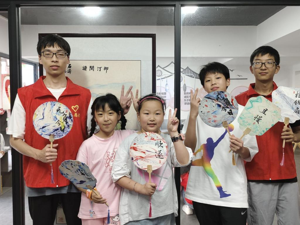 说明: http://www.hbpu.edu.cn/__local/1/22/AA/01B2717AA2C44E0009172C8766F_7D809327_1BA92.png